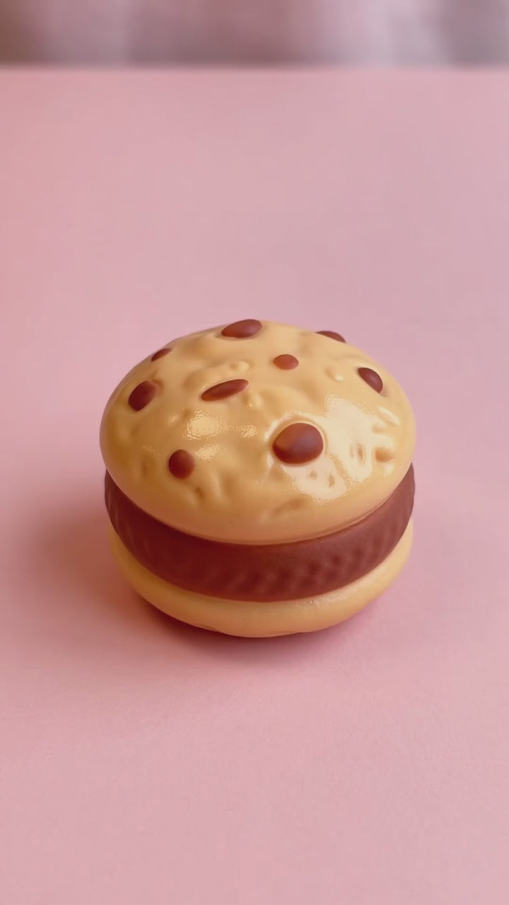 Squishy Biscuit Crunchy